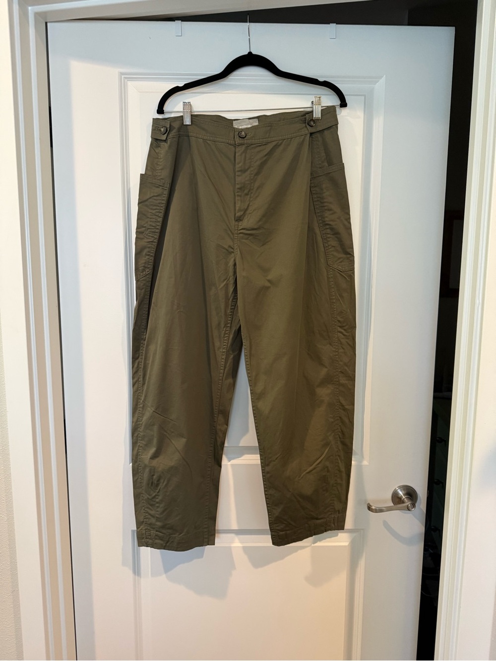 Everlane Women’s Fatigue Barrel Pant